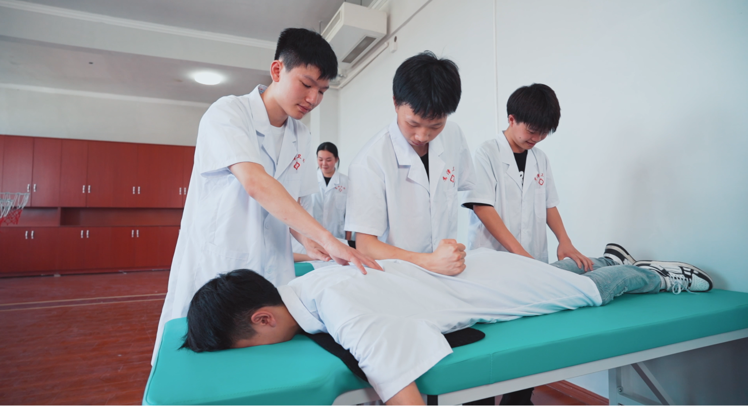 �W(xu��)����(sh��)Ӗ(x��n)��Ӱ